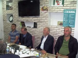 ÖZKOÇ TARAKLI’DA MUHTARLARLA İFTAR’DA BULUŞTU