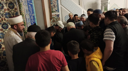 Taraklı Aşağı Cami’de Sakal-ı Şerif izdihamı