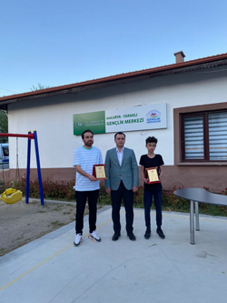 Masa tenisi şampiyonlarına ödülleri verildi