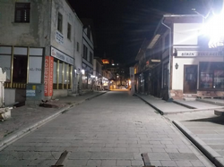 Orhangazi ve Yunuspaşa Çarşısı Işıklandırıldı