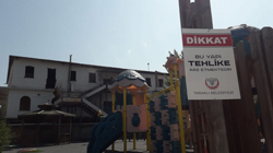 TARAKLI CUMHURİYET MEYDAN PROJESİNDE İLK YIKIM BAŞLADI