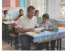 Yenidoğan İlkokulunda Kitap okuma Etkinliği