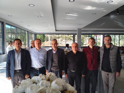 MERT VE METE MUHTEŞEM DÜĞÜN İLE ERKEKLİĞE ADIM ATTILAR