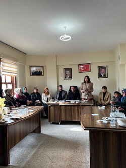 AK KADINLAR TARAKLI'DA