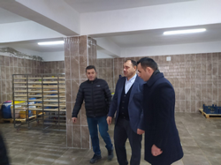 VALİ KALDIRIM TARAKLI ZİRAAT ODASI ÜRETİM TESİSİNİ GEZDİ