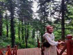 Rize'de otomobilin çarptığı Taraklı’lı hemşire hayatını kaybetti.