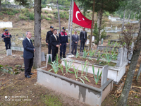 TARAKLI KAYMAKAMI BURAK SERTTAŞ ŞEHİT MEZARLARINI VE YAKINLARINI ZİYARET ETTİ: