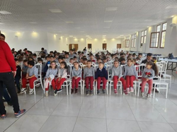 Öğrencilere “Karagöz Göklerde” Gölge Oyunu