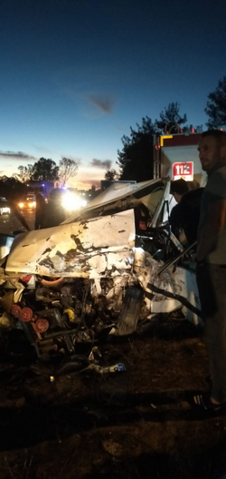 TRAFİK KAZASI: 2 Ölü 3 Yaralı