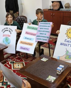 Öğrencilerden Dünya Tasarruf Günü Etkinliği