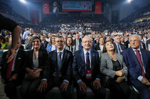 CHP'de değişimciler kazandı