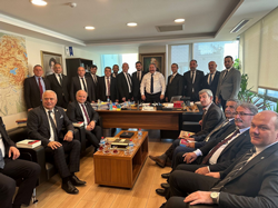 İYİ Partililer den Ankara çıkartması