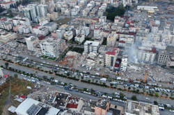 45 saat sonra sağ olarak kurtarıldı