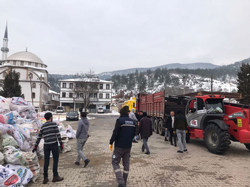 TARAKLI’DAN DEPREM BÖLGESİNE YAKACAK YARDIMI