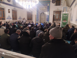 Miraç Kandili sebebiyle Taraklı’da da vatandaşlar camilere akın etti.