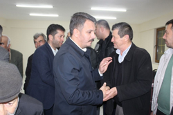 MHP li’ler Dışdedeler Mahallesini ziyaret etti