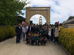 Taraklı Ortaokulu öğrencileri Çanakkale' ye düzenlenen geziye katıldılar.