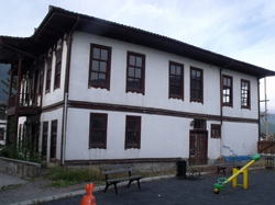 TARAKLI KÜLTÜREVİ RESTORE EDİLİYOR