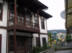 TARAKLI KÜLTÜREVİ RESTORE EDİLİYOR