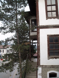TARAKLI KÜLTÜREVİ RESTORE EDİLİYOR