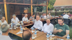 İLÇE MİLLİ EĞİTİM MÜDÜRÜNE VEDA YEMEĞİ DÜZENLENDİ