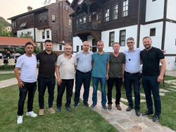 İLÇE MİLLİ EĞİTİM MÜDÜRÜNE VEDA YEMEĞİ DÜZENLENDİ