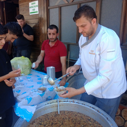 Aşağı Camii’nde Aşure programı düzenlendi.