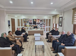 Ak Parti Kadın Kolları Başkanları, Belediye Başkanı İbrahim Pilavcı'nın Adaylığını Tebrik Etti