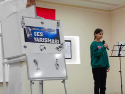 Taraklı Ortaokulu'nda Dönem Sonu Ses Yarışması Heyecanı