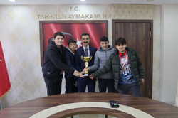Kaymakam Serttaş Şampiyon sporcuları Ağırladı
