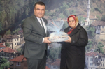 Arife Dönmez’e Sanatçı Tanıtma Kartı