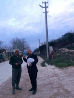 MAHALLEDE SIKILMADIK EL BİRAKMADI