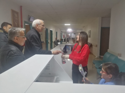 Özkaraman Sağlık çalışanlarını ziyaret etti