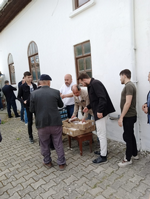 Cuma Namazı Sonrası Hisar Camii'nde Kır Pidesi İkramı