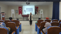 Sakarya İl Sağlık Müdürlüğü'nden Öğretmen ve Velilere Ruh Sağlığı Semineri