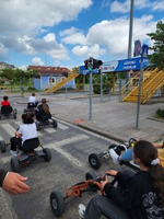 Öğrenciler Trafik Park'ta