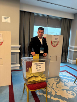 CHP Sakarya İl Kongresi Gerçekleşti: Oğuz Can Curoğlu Güven Tazeledi