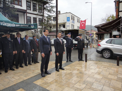 Taraklı’da 29 Ekim Cumhuriyet Bayramı Çelenk Sunma Töreni Düzenlendi