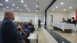 Sakarya Valisi Rahmi Doğan Taraklı’da Muhtarları Dinledi