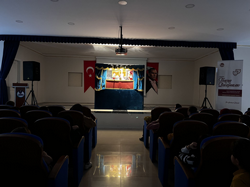 Taraklı’da “Çok Bilmiş İbiş” gösterisi büyük ilgi gördü