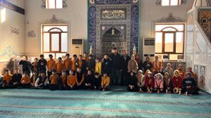 Taraklı Ortaokulu Öğrencilerinden Camide Değerler Eğitimi Etkinliği