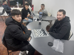 Taraklı’da Satranç Turnuvasına Akçapınar'lı Kardeşler Damga Vurdu