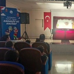 Hacıvat ve Karagöz Şöleni ile Öğrenciler Kahkahaya Boğuldu!