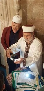 Kadir Gecesi Sakal-ı Şerif'i Görmek İçin Akın Ettiler!