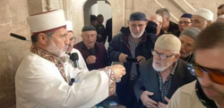 Kadir Gecesi Sakal-ı Şerif'i Görmek İçin Akın Ettiler!