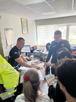 Taraklı İmam Hatip Ortaokulu Öğrencilerinden Emniyet Amirliğine 23 Nisan Ziyareti