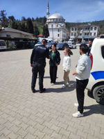 Taraklı İmam Hatip Ortaokulu Öğrencilerinden Emniyet Amirliğine 23 Nisan Ziyareti