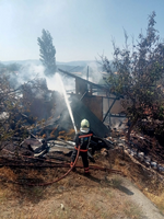 Taraklı Alballar Mahallesi'nde Ahşap Evde Yangın: Mahallede Panik Yaşandı