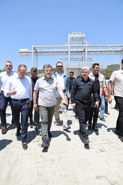 Tarım ve Orman Bakanı İbrahim Yumaklı yangın bölgesinde