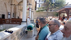 Taraklı'nın Efsane Şoförlerinden Nurettin Karabacak son yolculuğuna Uğurlandı